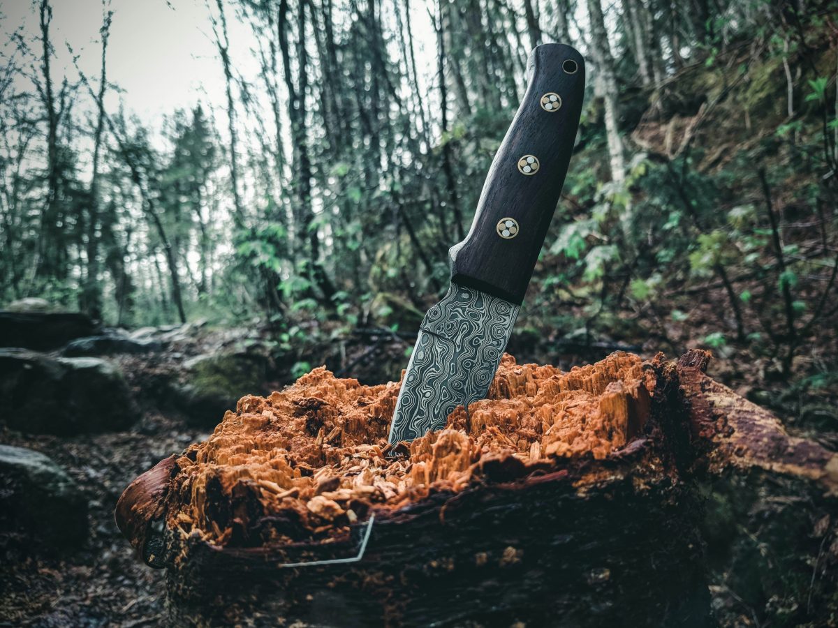 Couteau bushcraft artisanal, couteau pliant de survie baroudeur