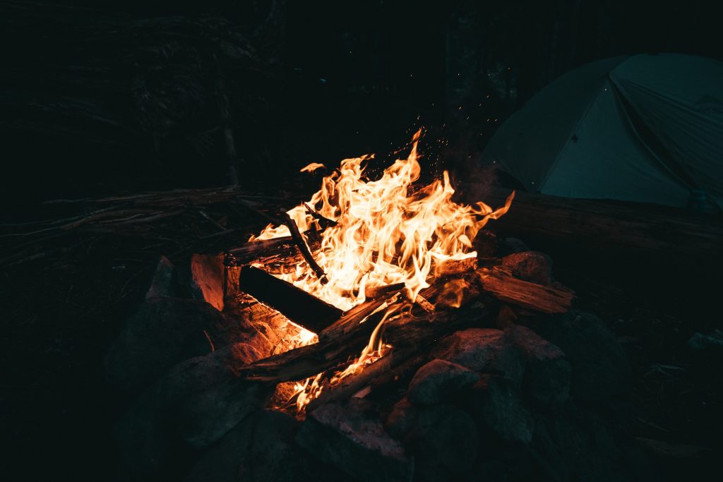 feu de camp campfire